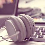 PCとヘッドフォン